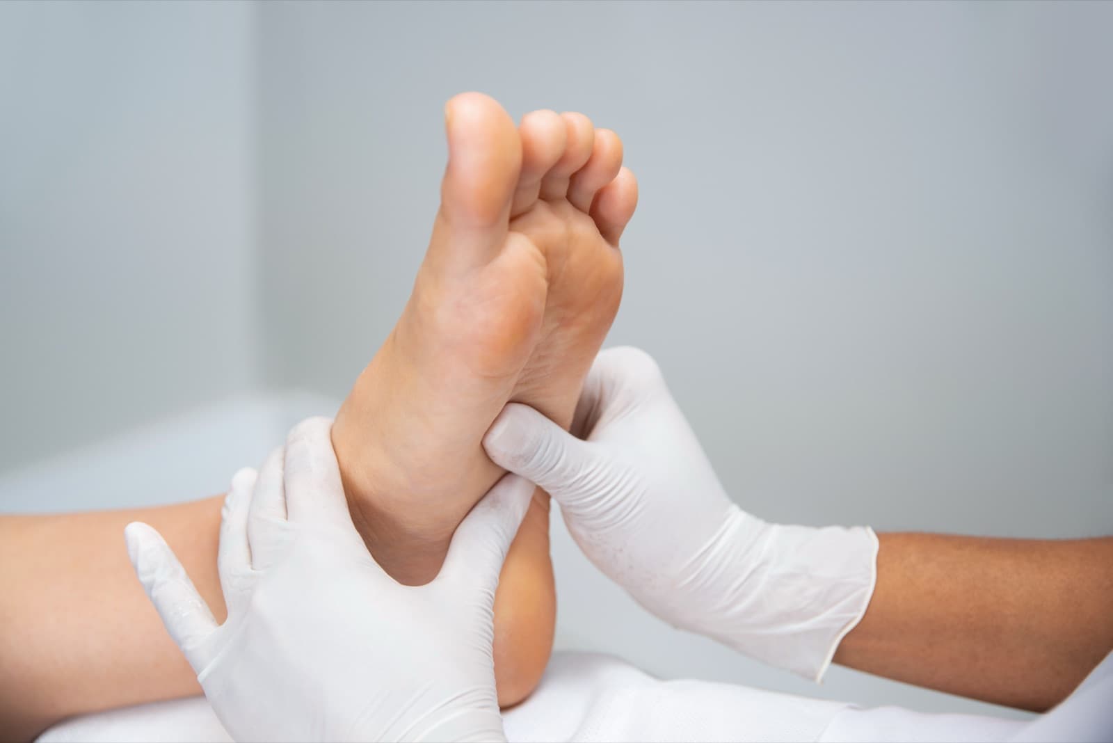 Pédicure spa relaxant en cours chez Sans Souci Ongles & Spa, Laval